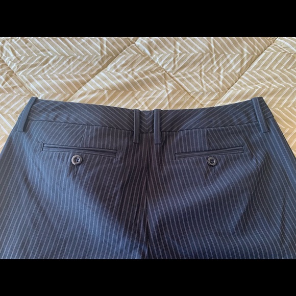 Gap Shorts - Picture 3 of 7